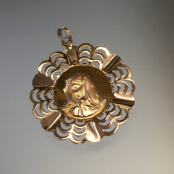 Retro 18k Madonna Pendant, Large Gold Virgin Mary