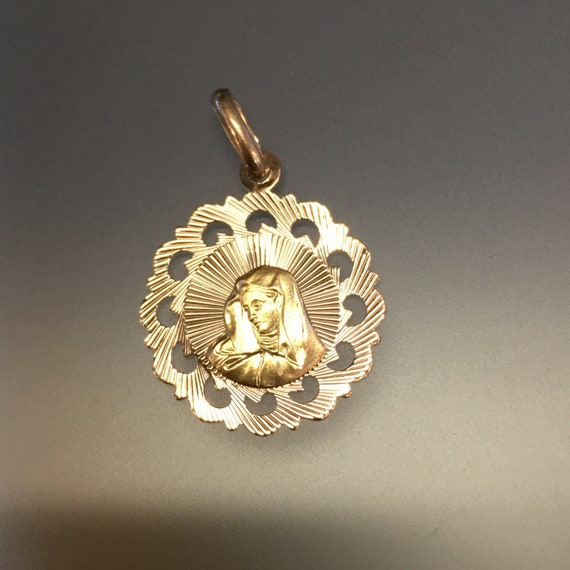 Vintage Virgin Mary 18k Italian Gold 
