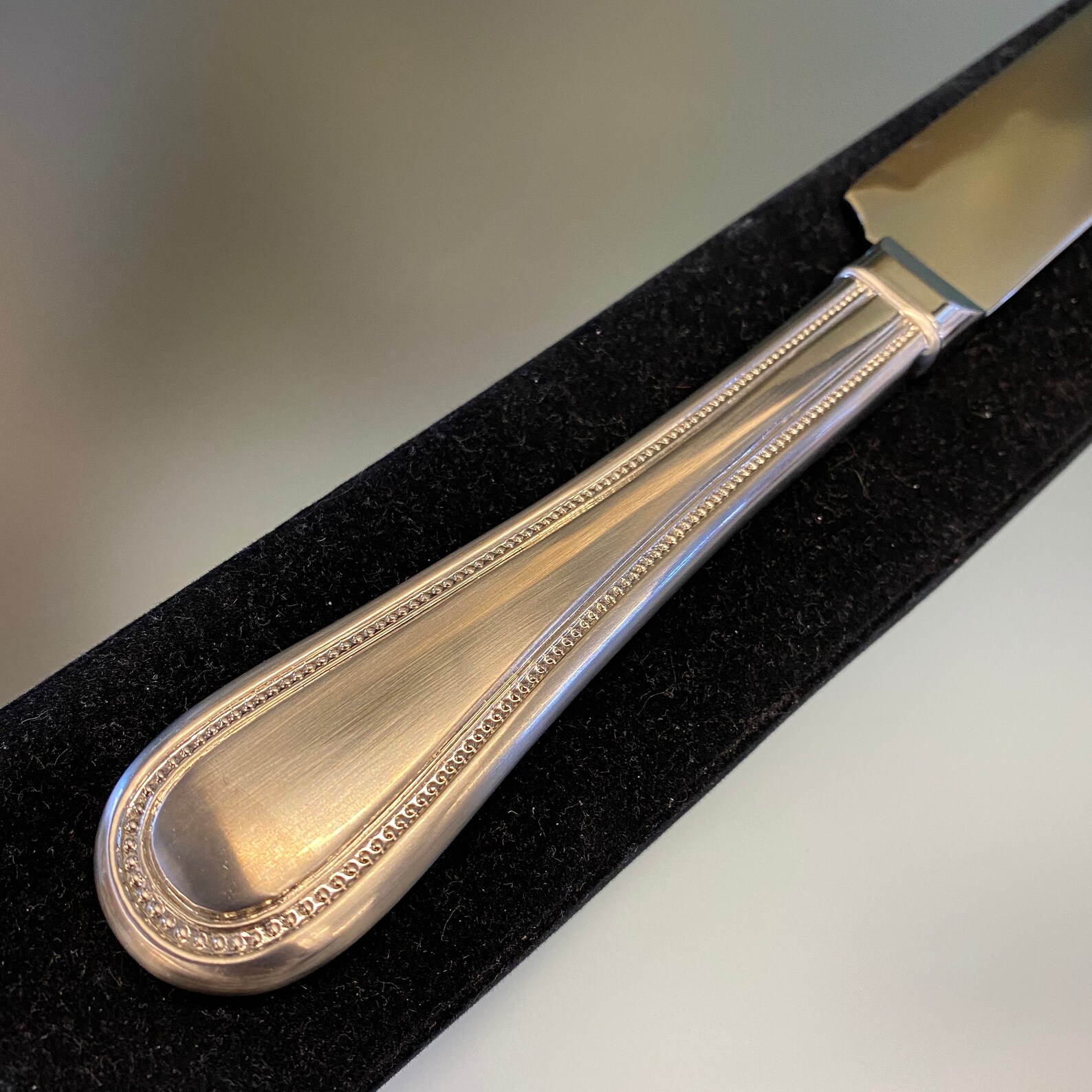 Vintage TOWLE Newberry Cake Knife w Original Silk Lined Box Etsy Canada