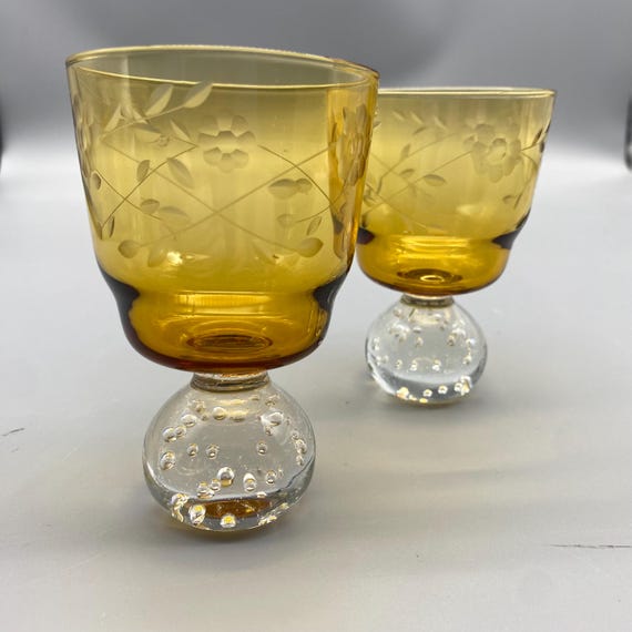 2022 studded starbucks cup Lot of 2 Starbucks Holiday Studded Tumblers 2021 24 oz Matte Red 2022 –  Neon Vintage main image 0