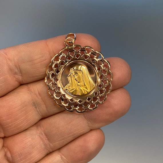 Madonna Italian 18k Gold Large Virgin Mary Pendant