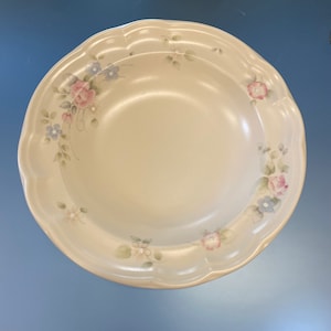 PFALTZGRAFF Set of 4 Soup Bowls in Tea Rose Pattern by PFALTZGRAFF Rose design Stoneware
