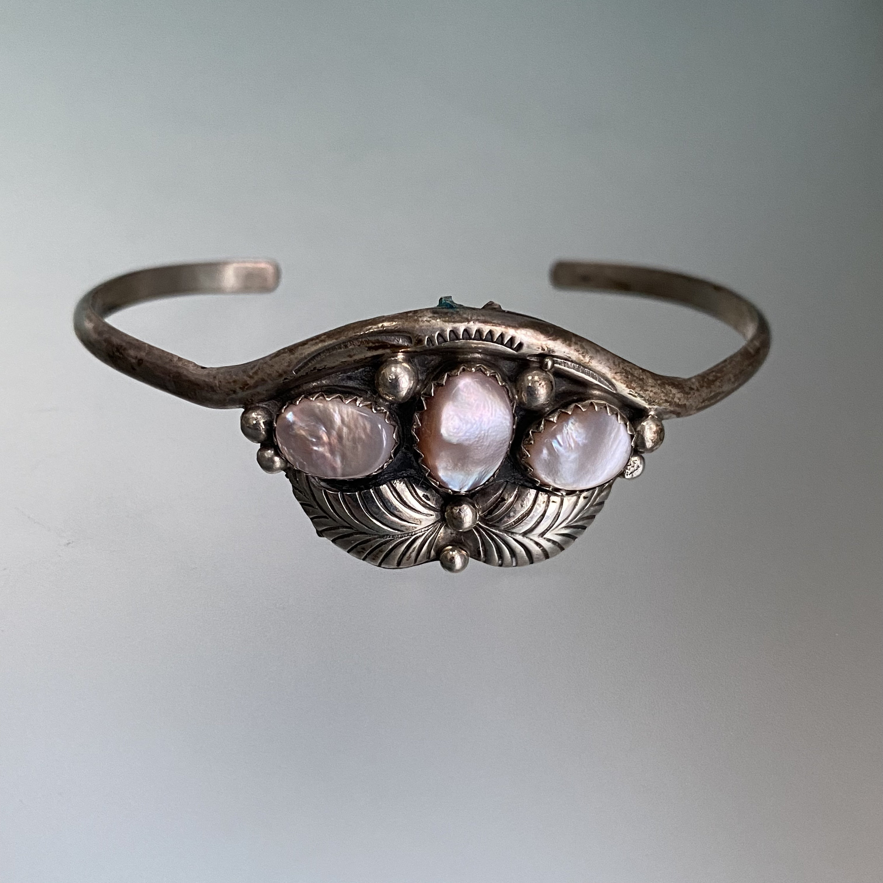 Mother Pearl Navajo - Etsy Canada