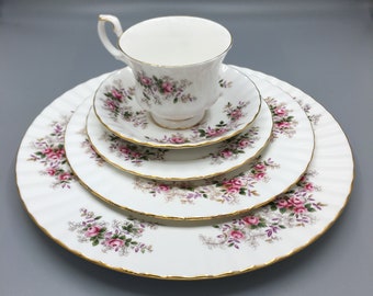 Royal Albert Lavender Rose 5 Pcs Place Settings English Bone China Bone Made in England Vintage Dinnerware, Floral Pattern Tableware
