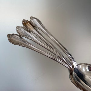 Set if 4 Teaspoons 6 1/8” Tea Spoon, Remembrance by INTERNATIONAL SILVER 1847 Rogers Bros Silver Plate Silverware Silverplate,