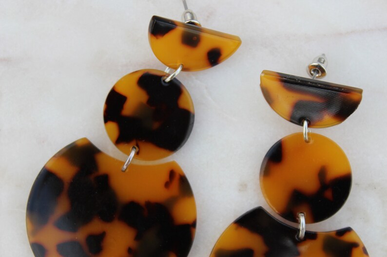Tortoise Shell Resin with Moonstone Bracelet