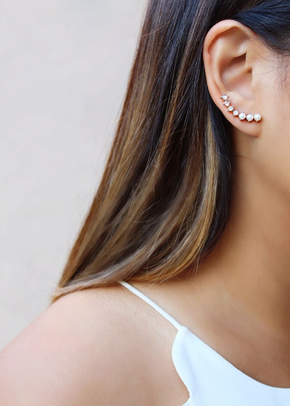 Pearl ear crawler discount