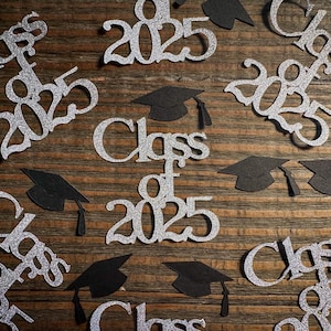 Silver Class of 2025 Graduation Confetti with Caps