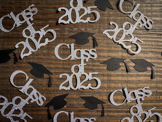 Silver Class of 2025 Graduation Confetti with Caps