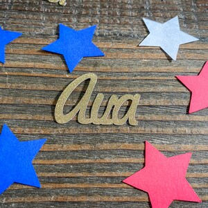Gouden gepersonaliseerde rood-witte en blauwe sterconfetti