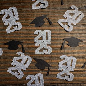 Silver Stacked 2025 Graduation Party Confetti with Black Caps