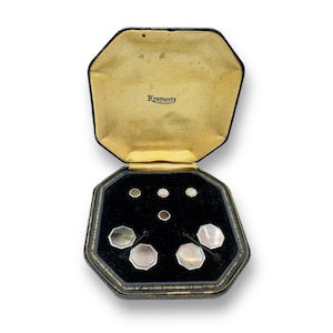 Krementz Art Deco 1930&#39;s Chrome and Smoke Mother of Pearl 4 Tuxedo Shirt Studs with Matching Double Sided Cufflinks in Original Box