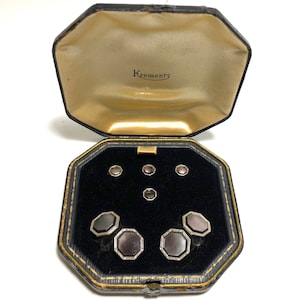 Krementz Art Deco goud en abalone met platina ingelegde velgen Tuxedo Stud Set met bijpassende manchetknopen in originele doos, jaren 30