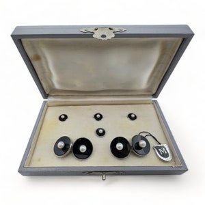 Mikimoto Art Deco 1940's Silver and Onyx with Pearl 4 Tuxedo Shirt Stud con gemelos de doble cara a juego en caja de presentación original