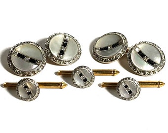 Pendientes Art Déco Larter de oro de 18 quilates con zafiro y diamantes con nácar y bordes de platino con gemelos a juego en regalo