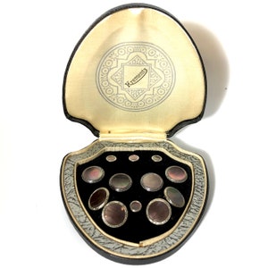 Krementz Art Deco goud en abalone met platina ingelegde velgen, complete smokingknopenset met bijpassende manchetknopen in originele doos