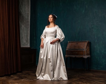 Pearl Gray 17th Century Dress, Silver Grey Broque 1600s Gown