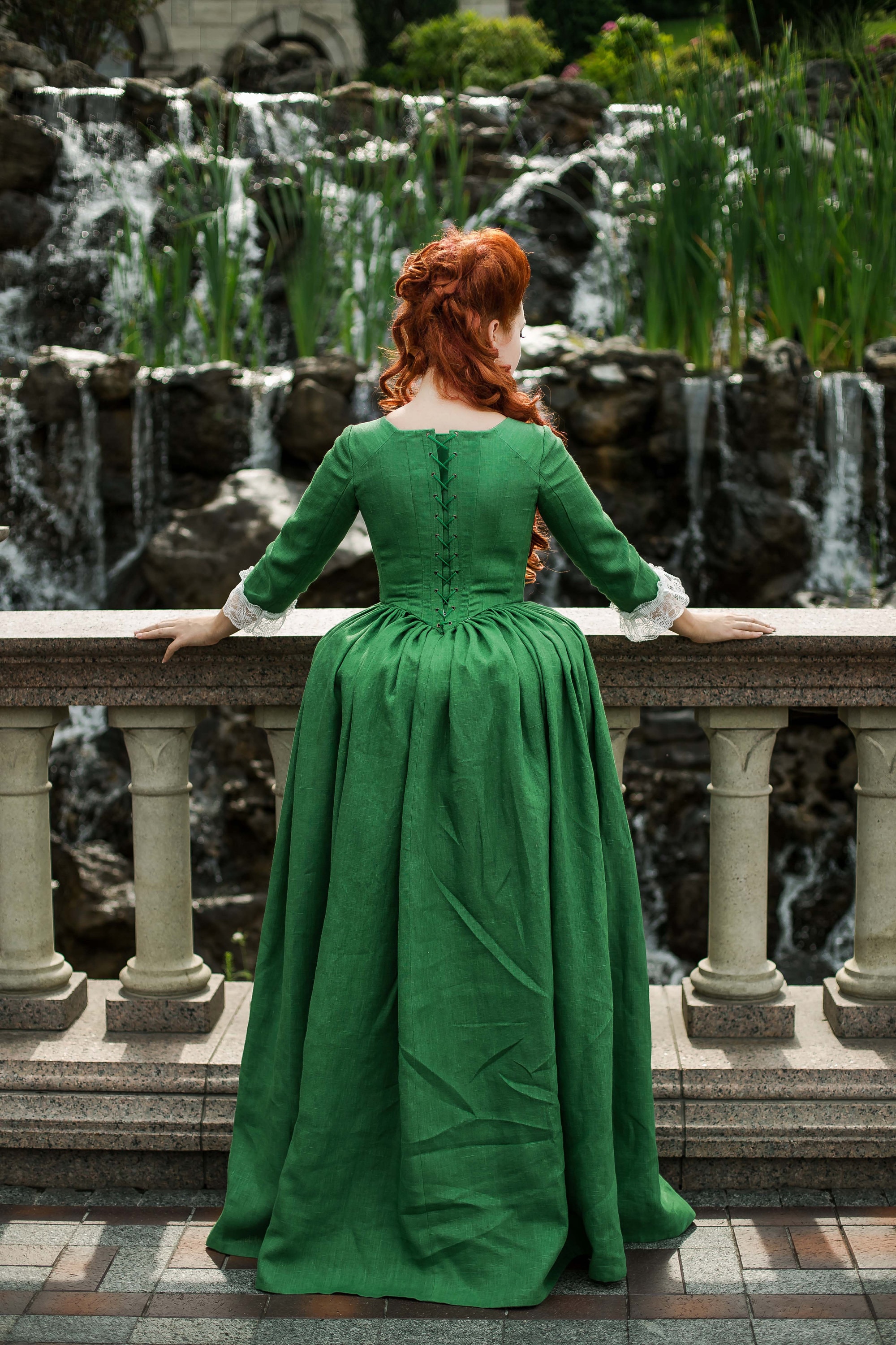 green emerald velvet dress Made In Italy Demelza Sleeveless Tiered Cotton Dress main image 0