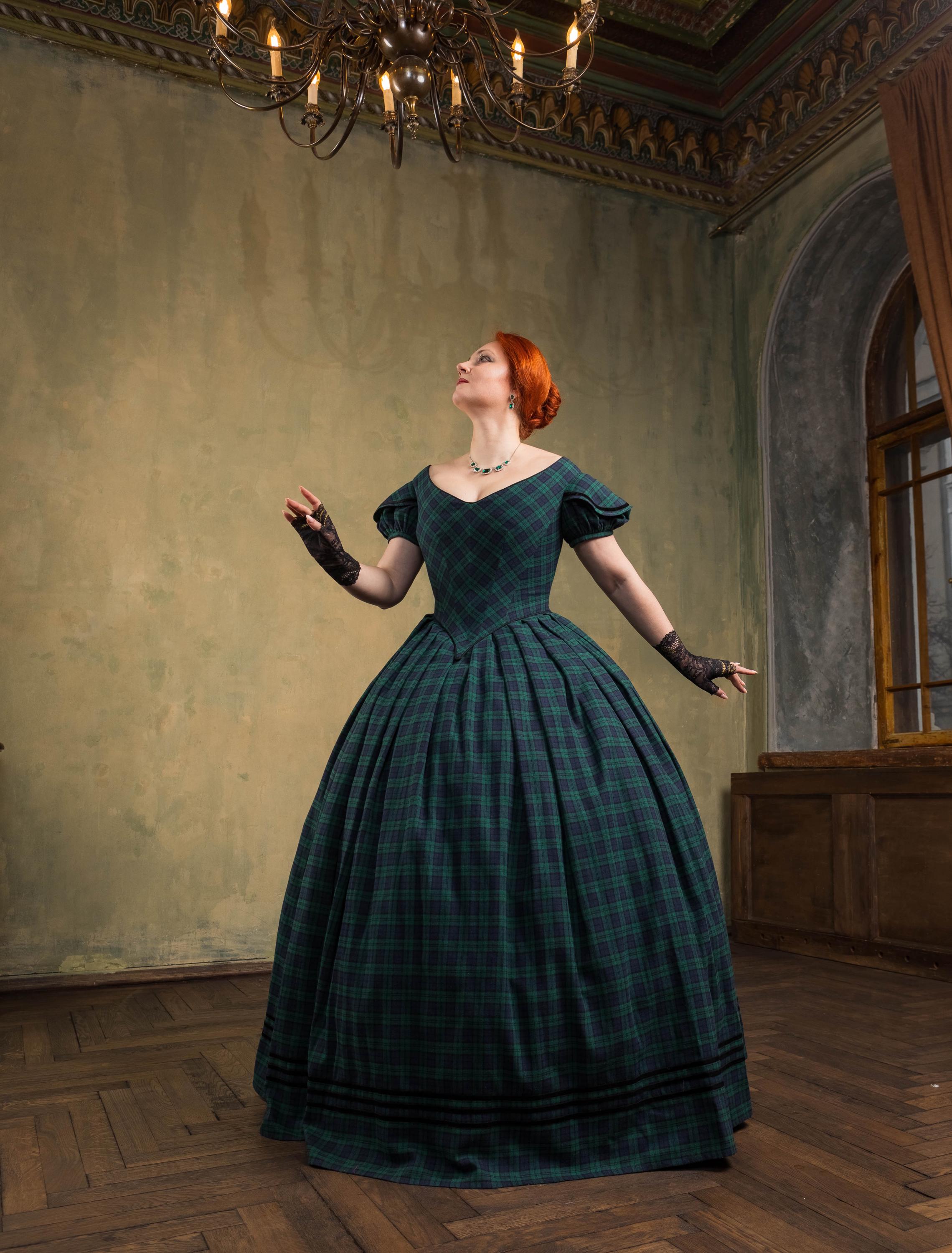 Dickens Fair Dickensian Ladies Costumes Dickens Fair Dress