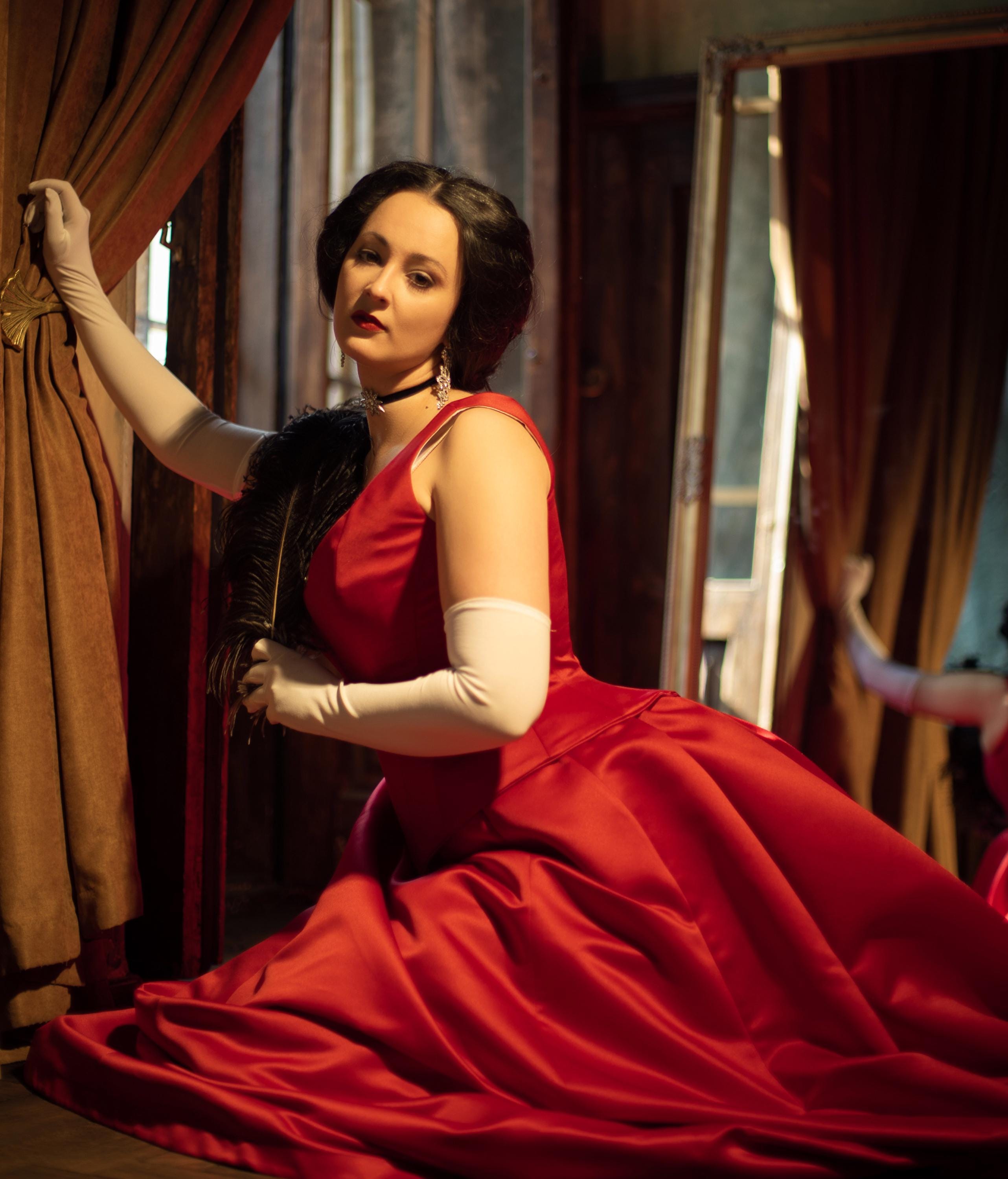 Crimson Red Victorian 1890s Dress, Gothic Edwardian Gown, Dramatic Belle Epoque Ballgown