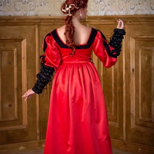 Red and Black Renaissance Dress, Italian Renaissance Costume, 1500s Gown image 5