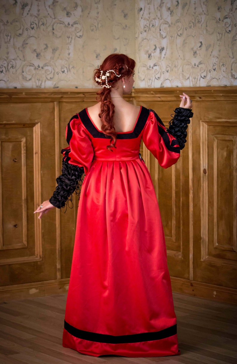 Red and Black Renaissance Dress, Italian Renaissance Costume, 1500s Gown image 5