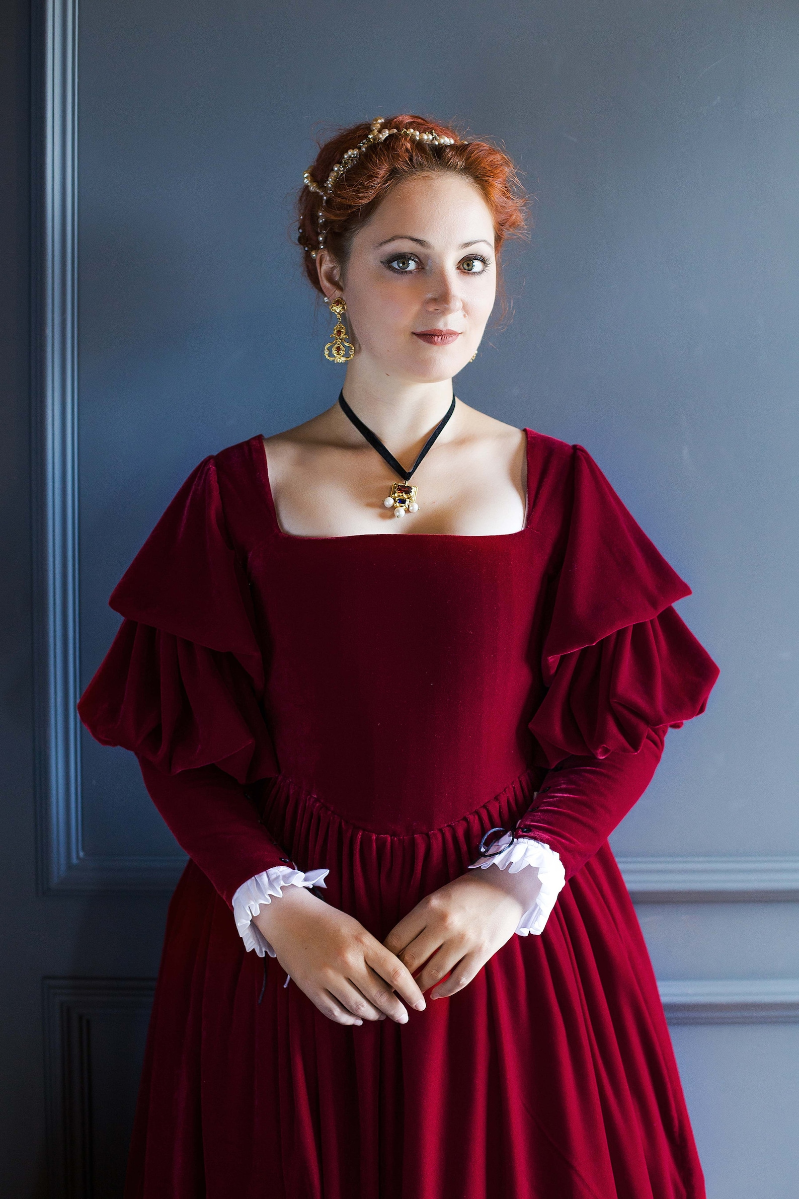 Red Velvet Renaissance Dress Elizabeth Bathory Gown Etsy UK