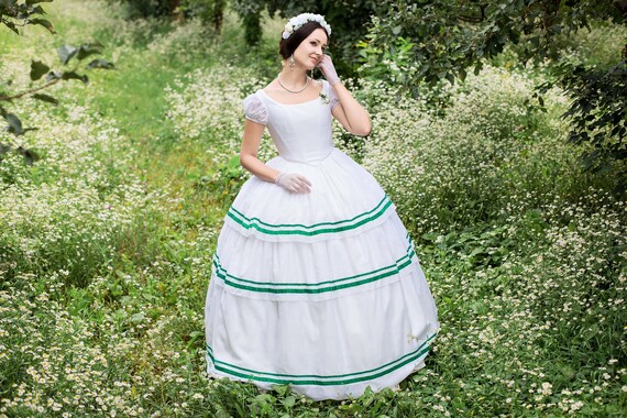 Vestido de crinolina de la década de 1850 vestido blanco y - Etsy México Vestido de crinolina de la década de 1850 vestido blanco y - Etsy México