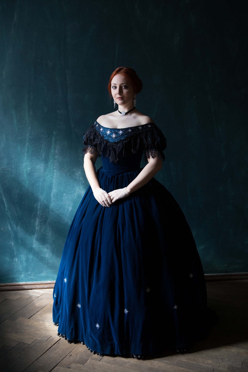 Empress Sissi Velvet Gown, Midnight Blue 1860s Star Dress image 4