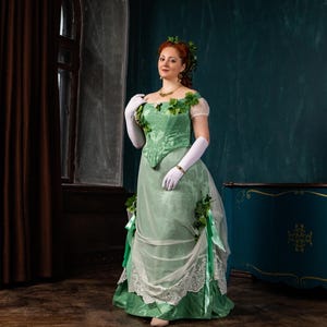 Christmas Victorian Dress, 1880s Ivy Ballgown, Green Victorian Ivy Gown