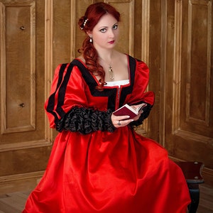 Red and Black Renaissance Dress, Italian Renaissance Costume, 1500s Gown image 6