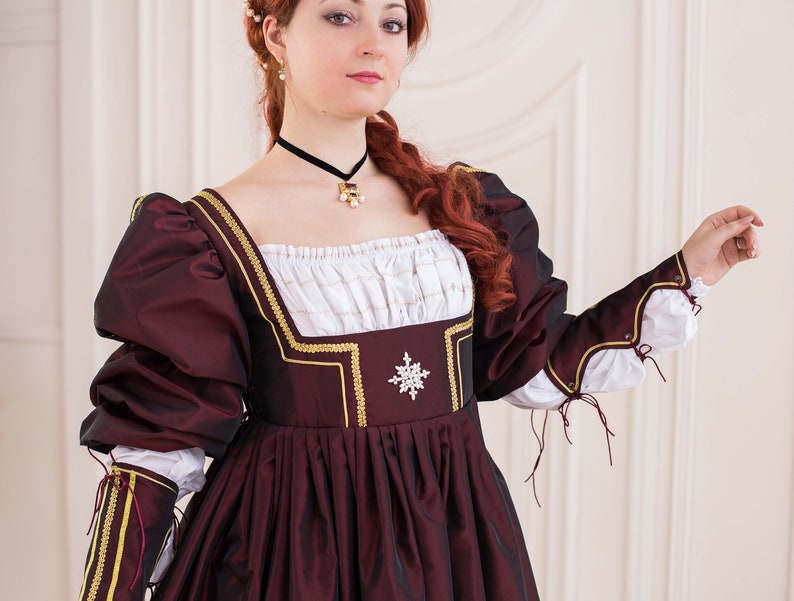 Dark Red Renaissance Dress, 1500s Renaissance Gown image 5