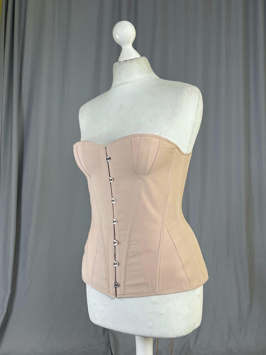 Corsé de la década de 1840, corsé victoriano temprano, corsé de