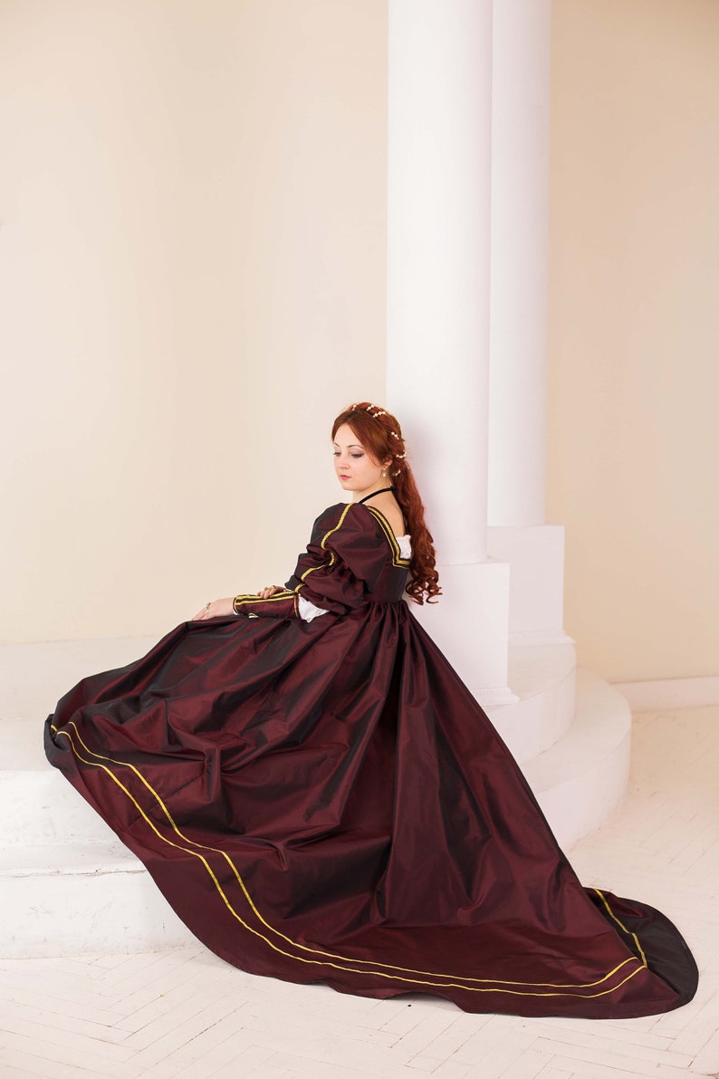 Dark Red Renaissance Dress, 1500s Renaissance Gown image 3