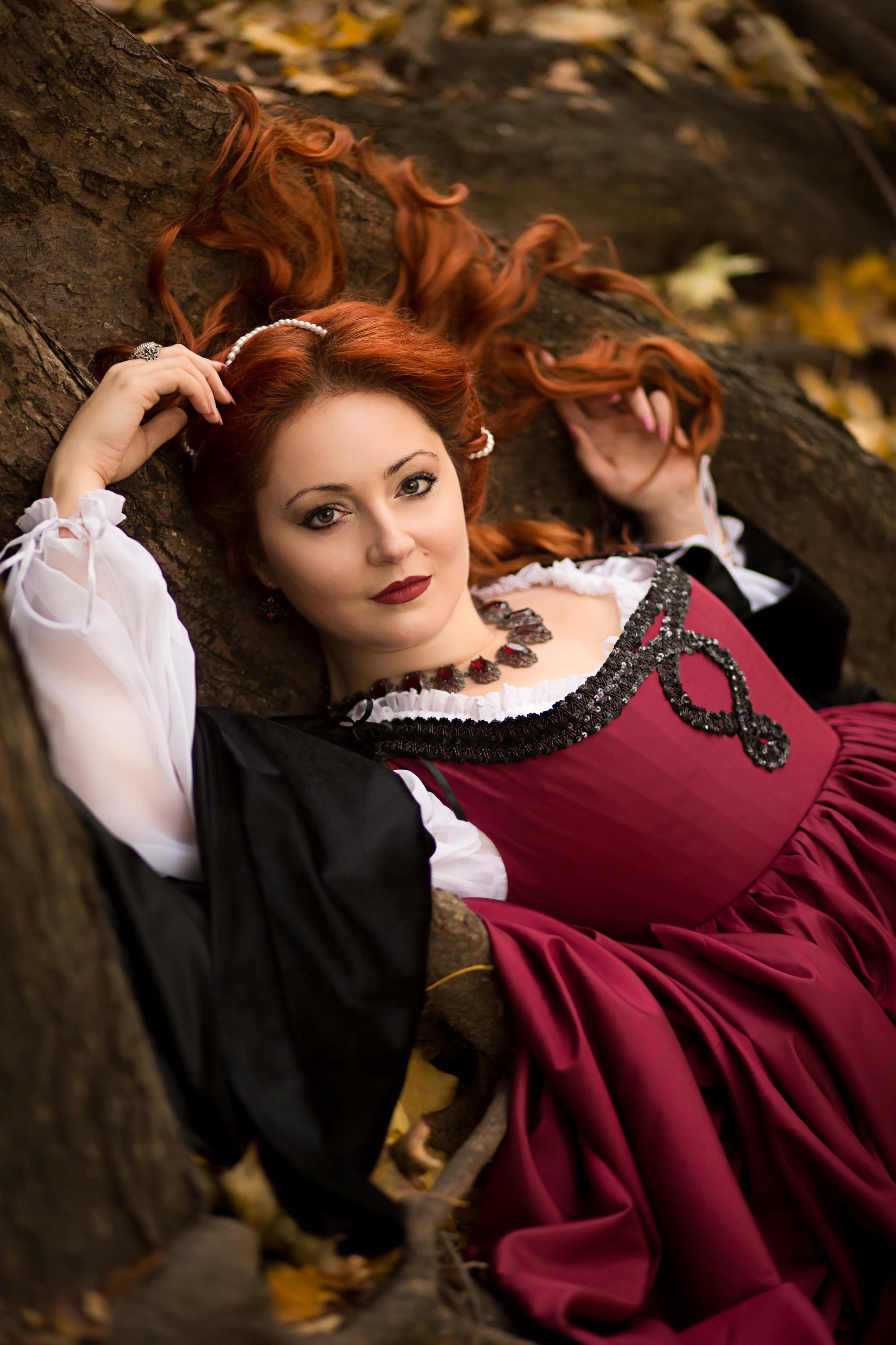 red hair dress 39 redhead Halloween costumes 2025 costume ideas for evening party or other formal party Portrait of beautiful red-haired girl