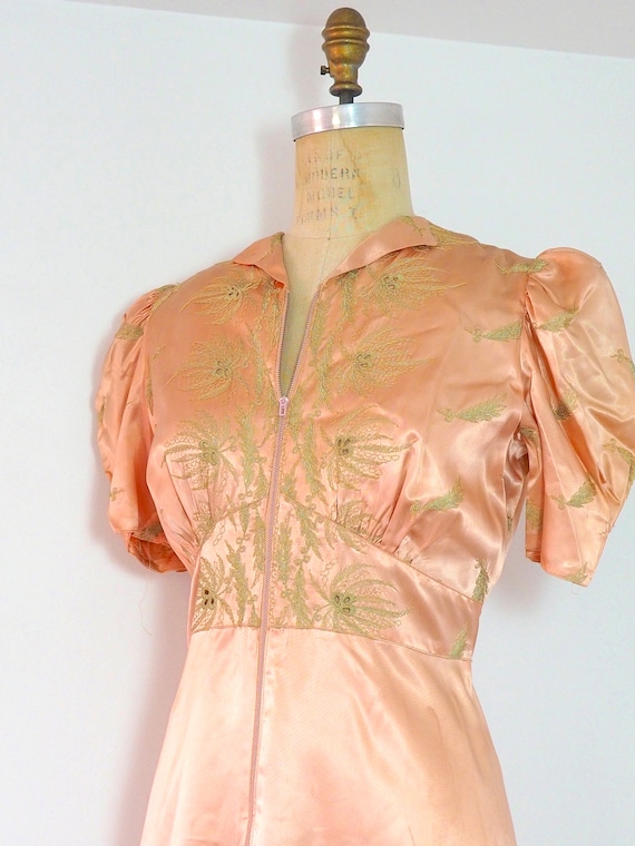 Vintage 1940's Pink Cap Sleeve Gold Embroidered Fr