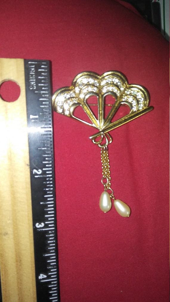 Trifari Fan Brooch - image 5