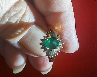 18k Gold, Emerald and Diamond Ring