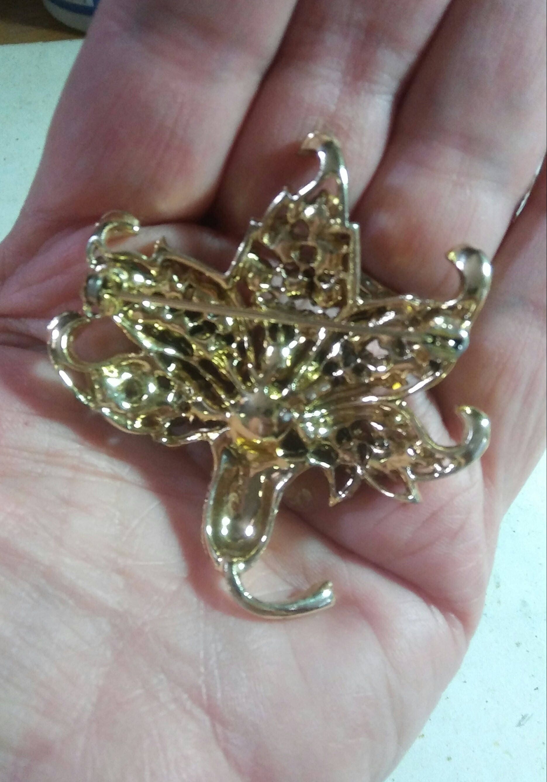 Beautiful Blue Lily Brooch - Etsy