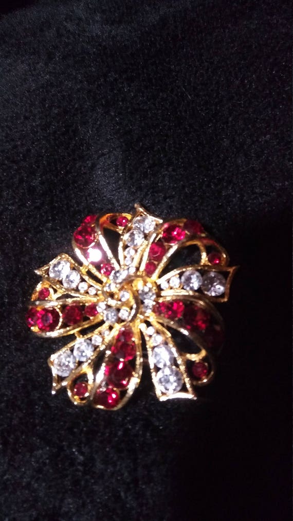 M. Jent Bow Brooch