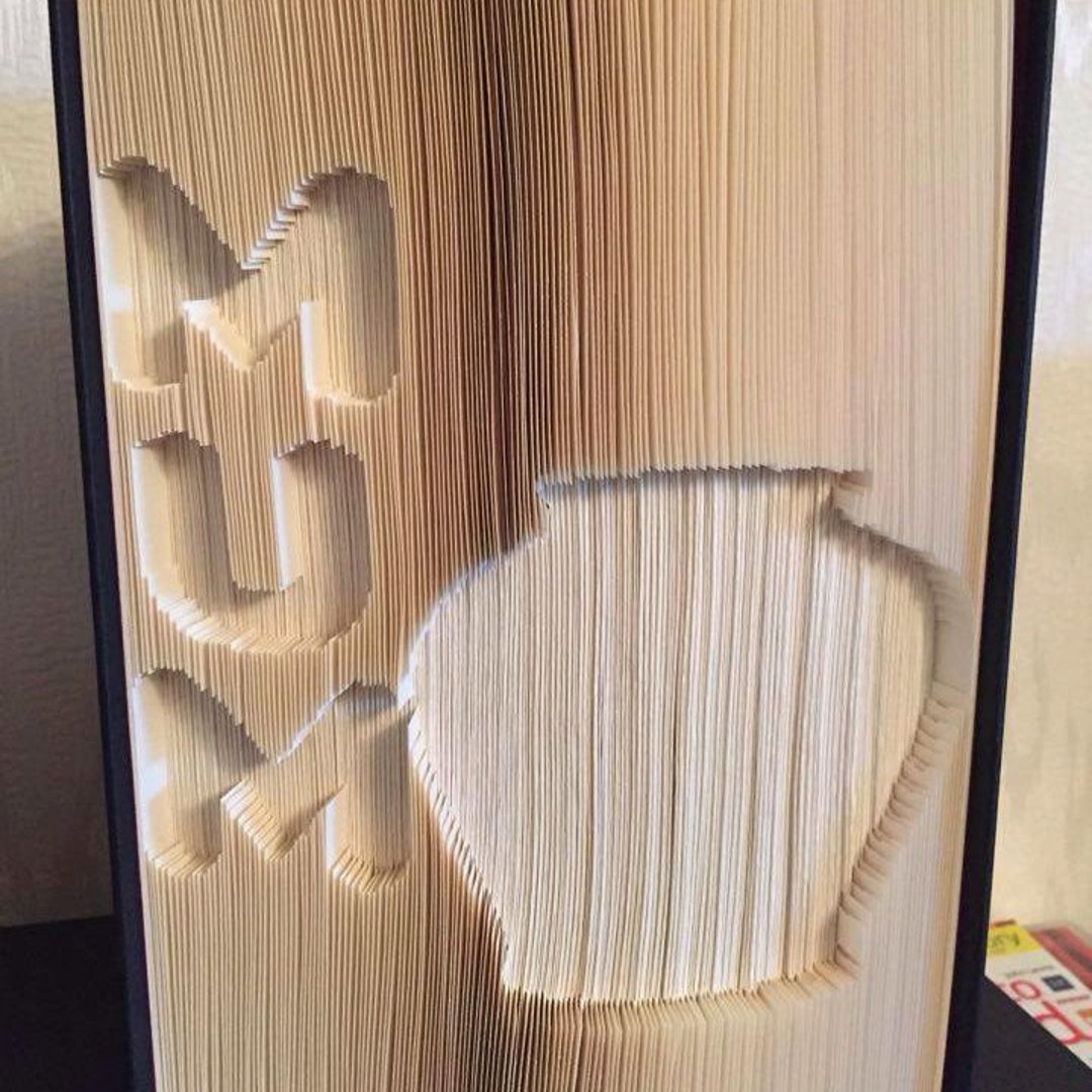 Measure , Mark , Cut Fold Mum With a Vase to Decorate Book Folding Art