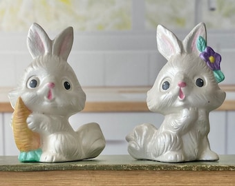 Vintage hand painted ceramic bunny figurine pair