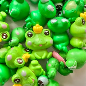 Adorable tiny plastic frogs for fairy garden set of 4