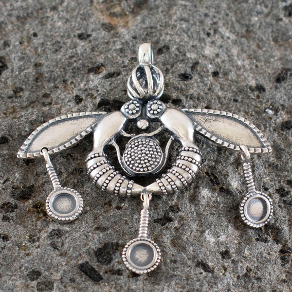 Minoan Malia Bees Handcrafted Silver Pendant - Symbol of Mutual Support - Heraklion Museum in Crete Greece - Replica