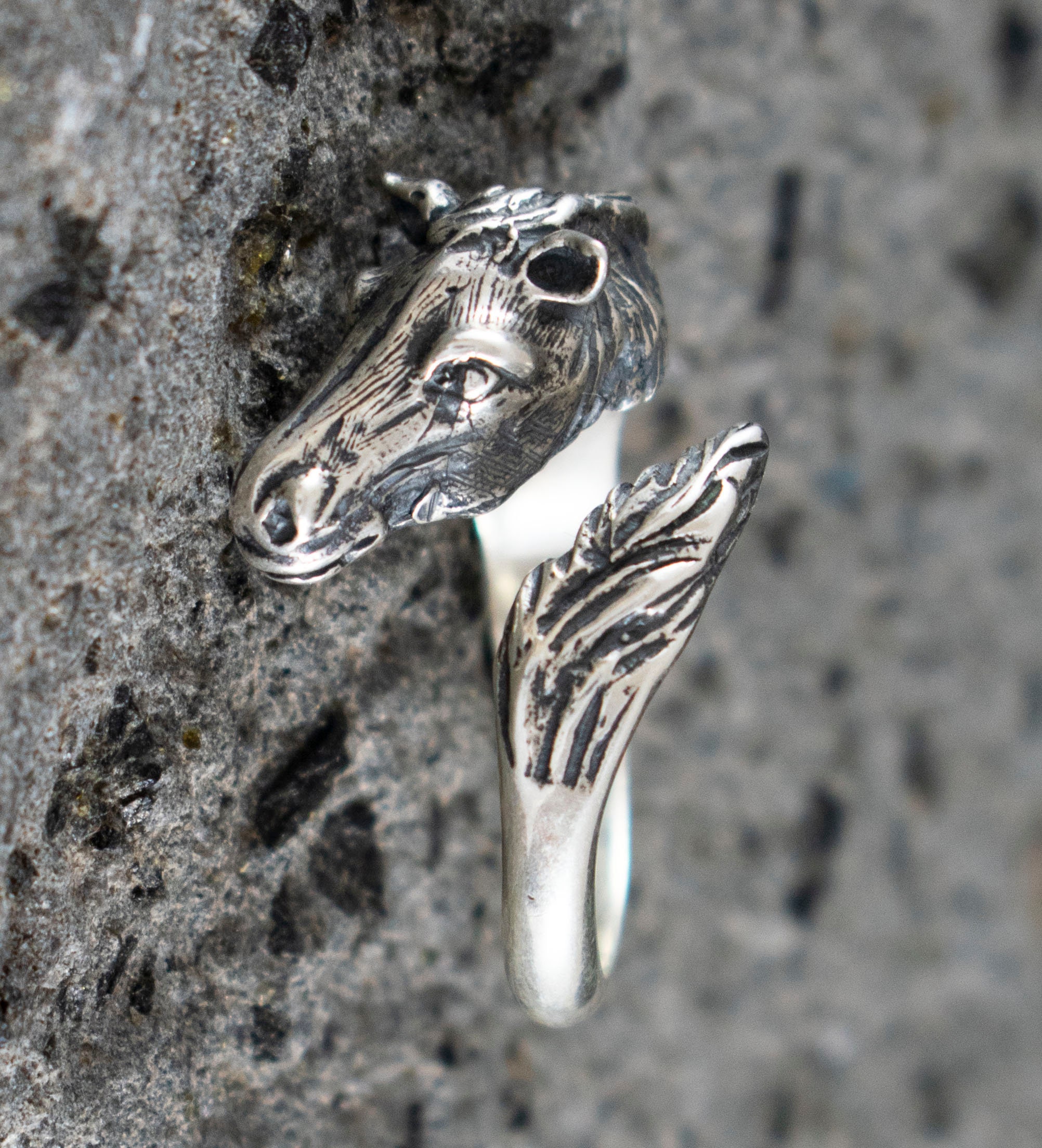Sterling silver hotsell horse head ring