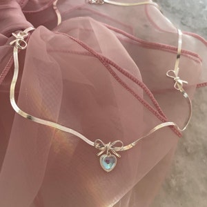 Gargantilla de lazo de plata de ley: Charm de piedra lunar, collar coqueto