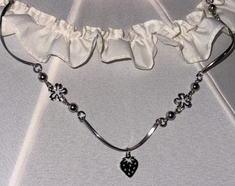 Y2k Jewelry Strawberry Choker Swirl Wavy Gyaru Tropical Necklace Stainless Steel Flower Necklace Nana Anime