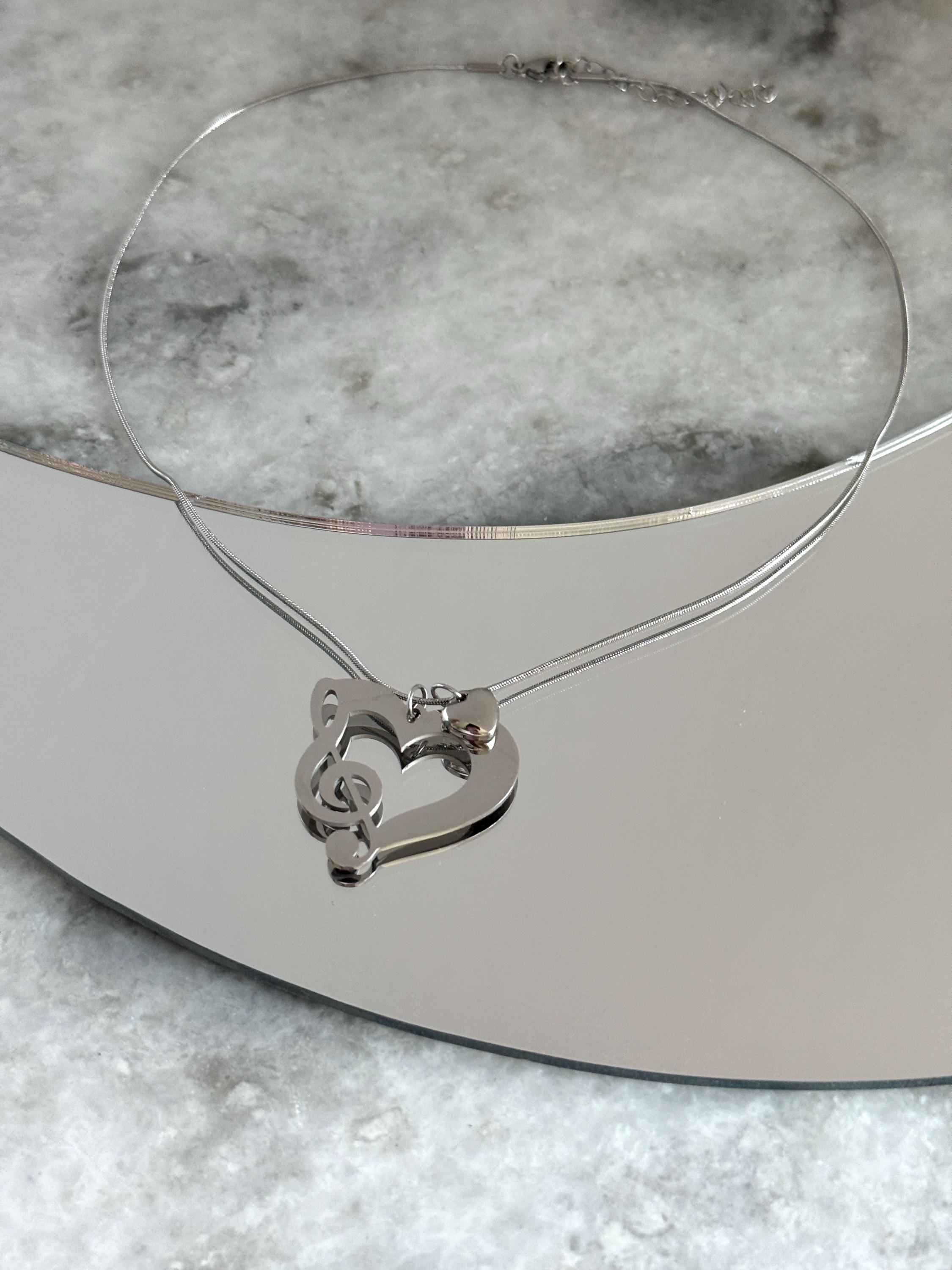 Vivienne westwood necklace safety pin - Etsy 日本