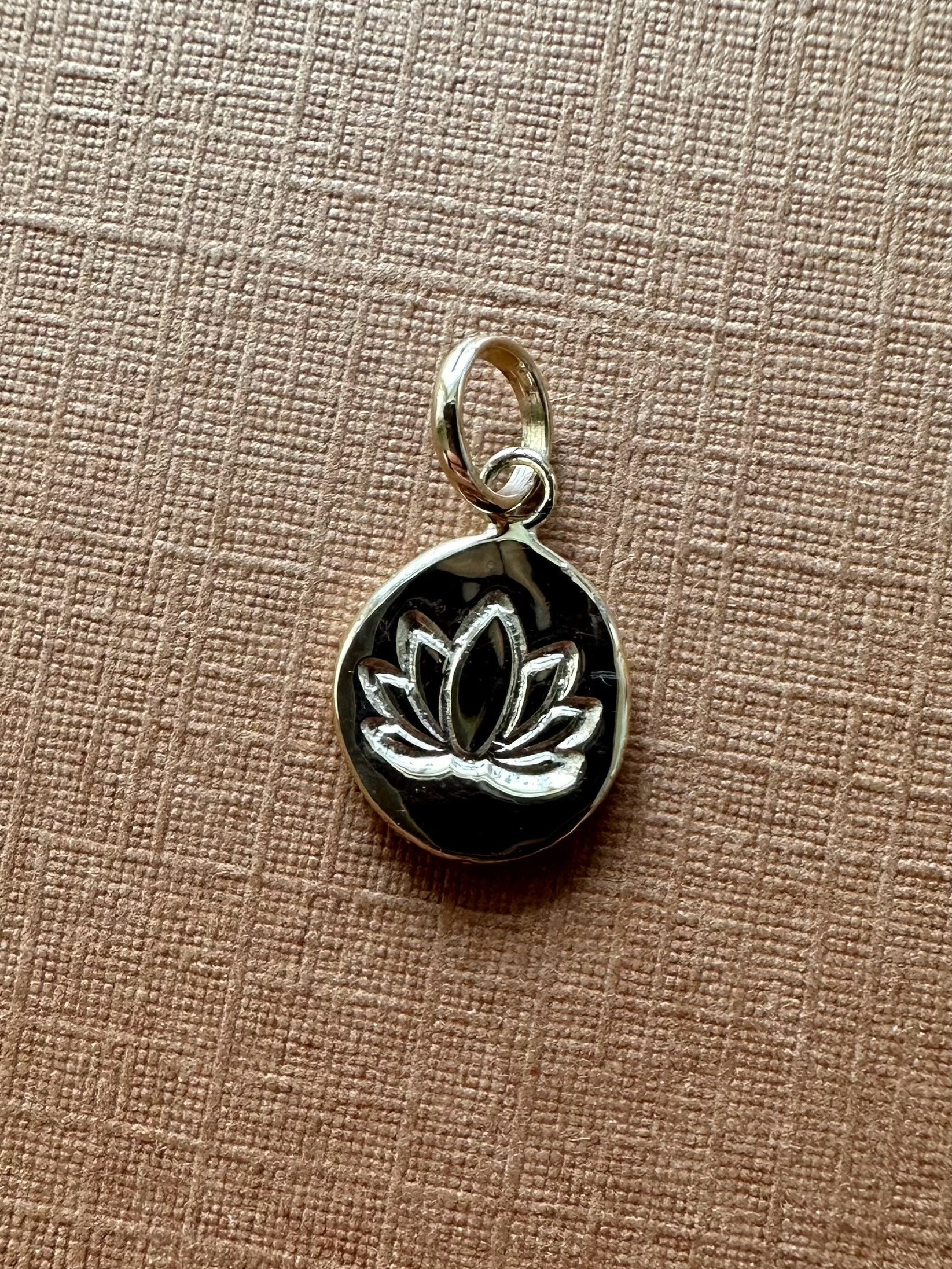 Sterling Silver 13.8 mm Antiqued Lotus Flower Charm Pendant Sterling Silver 13.8 mm Antiqued Lotus Flower Charm Pendant