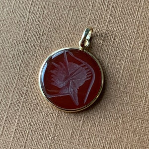 14k solid yellow gold, red carnelian intaglio roman warrior pendant, gemstone, small size, centurion, carving, round, drop, dangle, bail